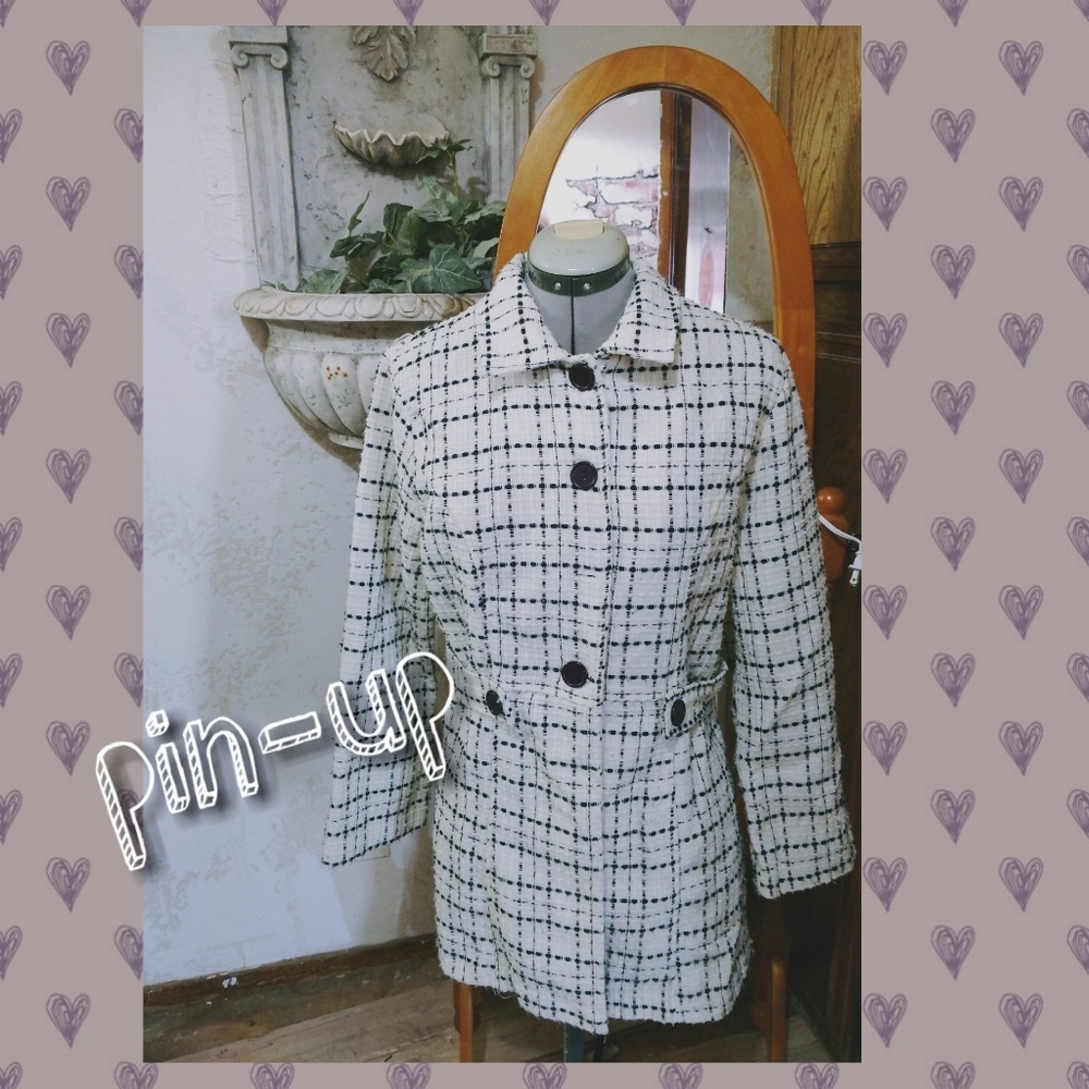 Black & White Vintage Swing coat - Picture 3 of 5